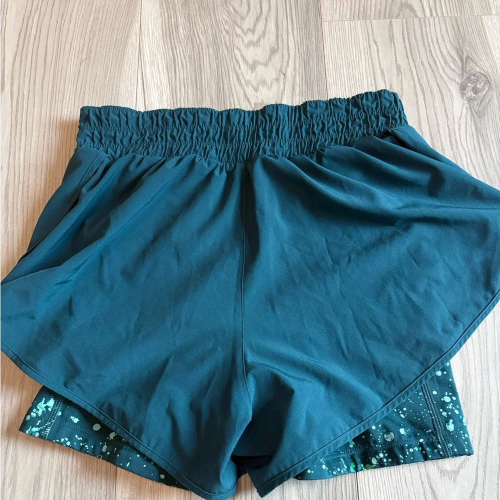 Athleta 2 in 1 Turquoise Speckled Shorts Size XS